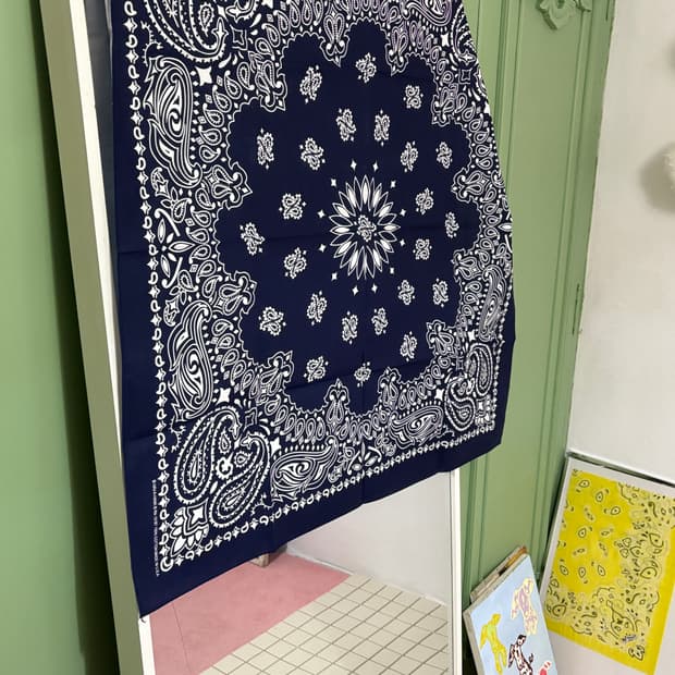 멀티 페이즐리 스카프