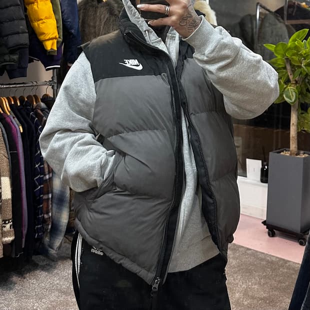 나이키 스톰 핏 윈드러너 다운 패딩 조끼XL