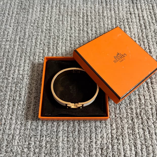 (상태최상) 에르메스 클릭아슈 팔찌 PM화이트