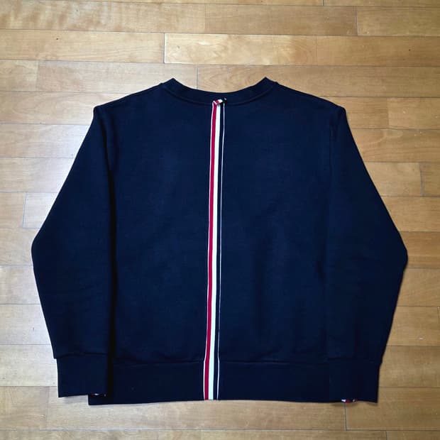 [4,새상품급]톰브라운 백삼선 맨투맨