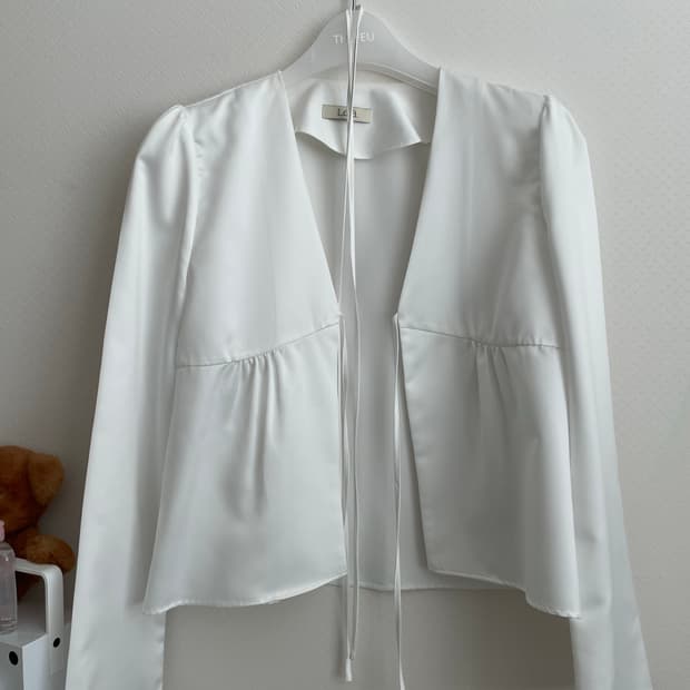 Lea 르에 블라우스