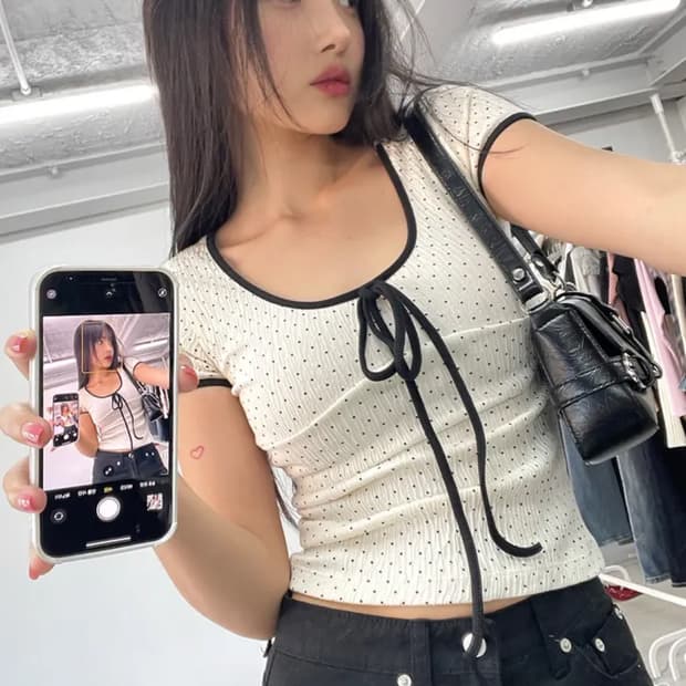 아쿠비클럽 dot ribbon tee