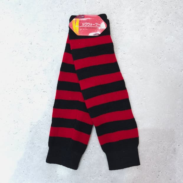 블랙 레드 스트라이프 레그워머
