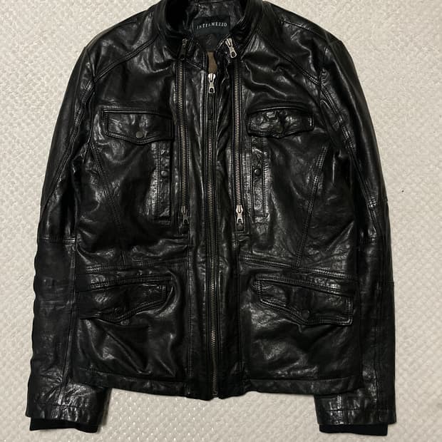 INTERMEZZO 인터메조 웨스턴 무드 램스킨 양가죽 절개 봄버 레더