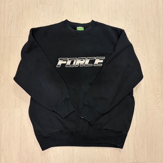 빈티지 FORCE 맨투맨 블랙