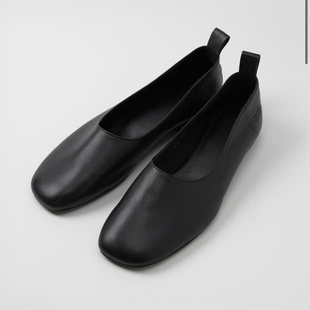 오어(ORE) 토패스샵 레더플랫 슈즈 235