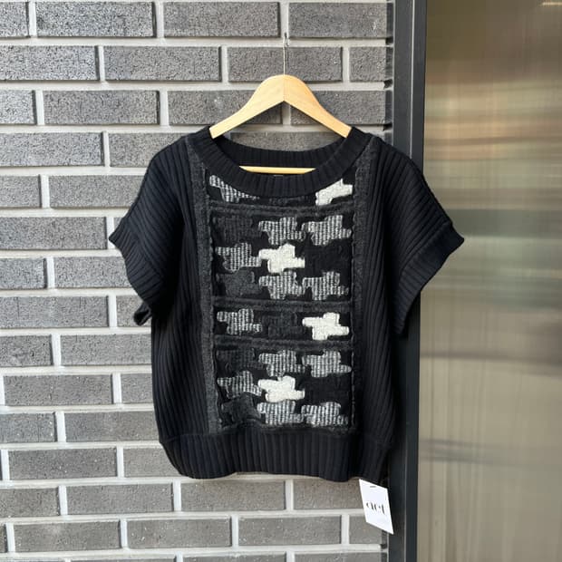 Hiroko Bis 히로코비스 텍스쳐 블락 니트 탑