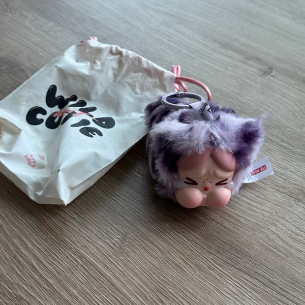 크라이베이비 와일드 큐티 네온냥이 키링