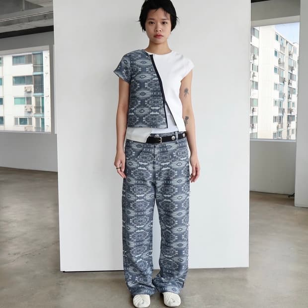 공테잎 DUAL-DETAIL JACQUARD PANTS