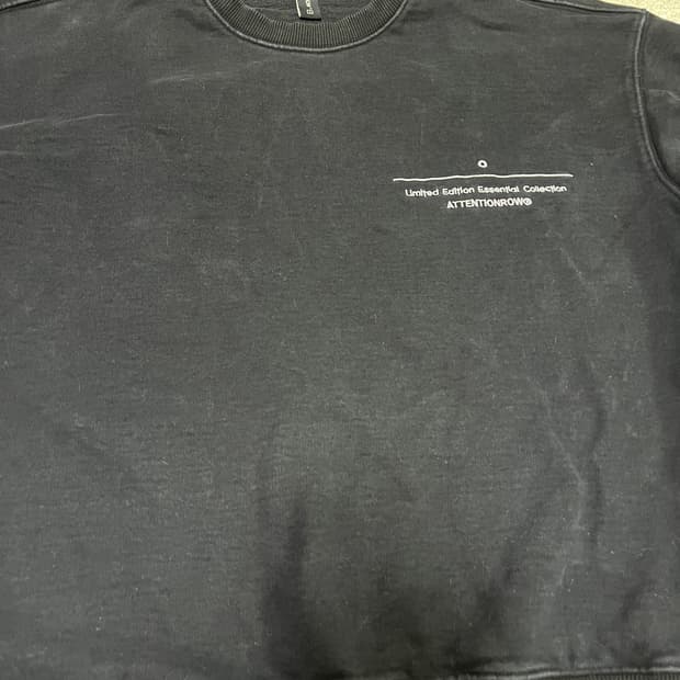 어텐션로우 리미티드에디션 한정판 피그먼트 맨투맨 1사이즈 블랙