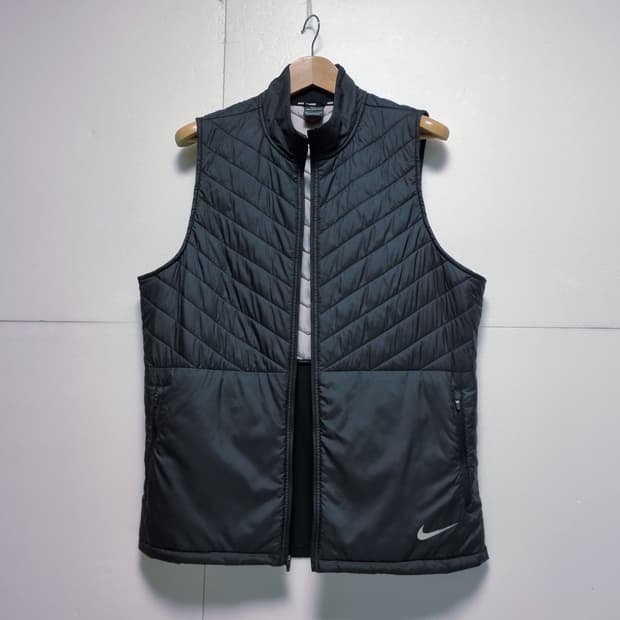 남성 나이키 러닝 에어로레이어 경량 패딩 베스트 조끼 러닝복 런닝복