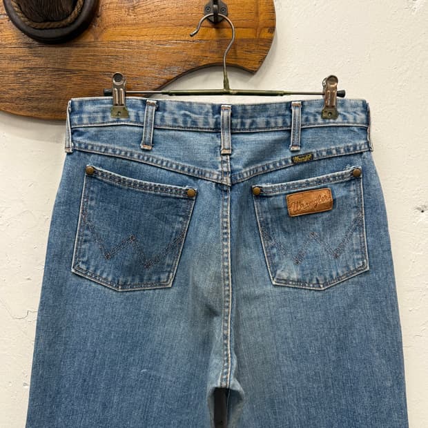 30) JAPAN Wrangler Mid Blue Straight Den