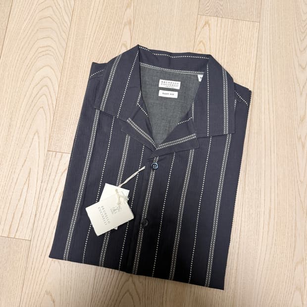 브루넬로 쿠치넬리 / 오픈 칼라 스트라이프 셔츠 / M 새상품
