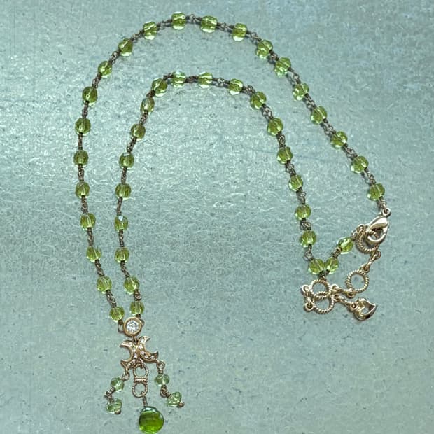 그린 비즈 샹들리에 목걸이