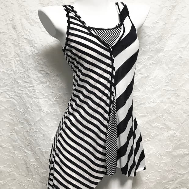 빈티지 갸루 펑크 믹스 스트라이프 언발 슬리브리스 탑