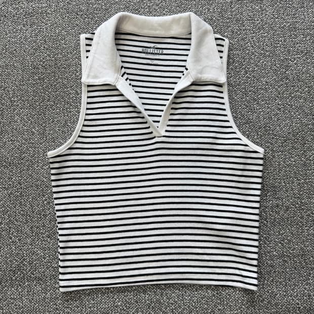 홀리스터 스트라이프 카라 탑