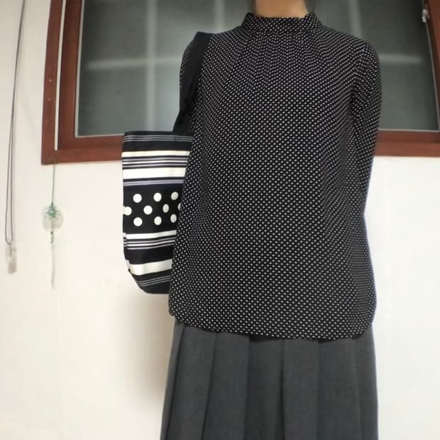 도트 블라우스 (black)