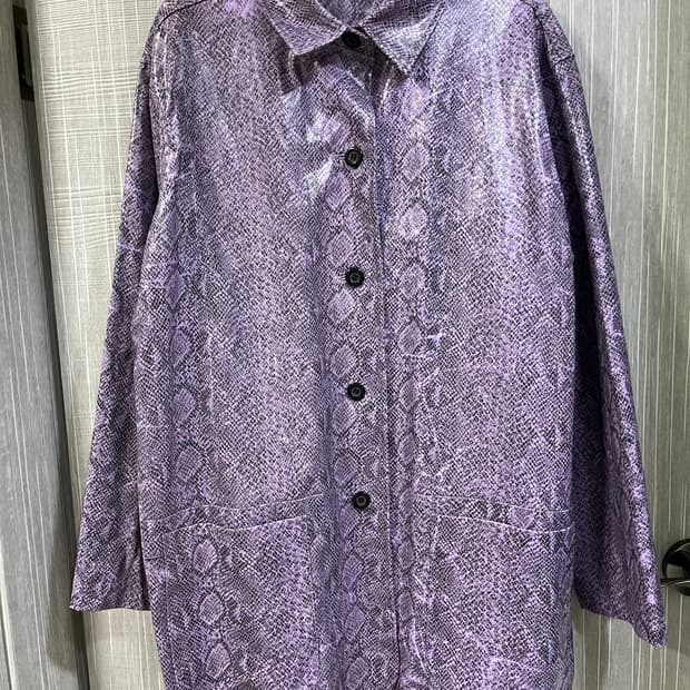 퍼플 뱀피 레더 자켓