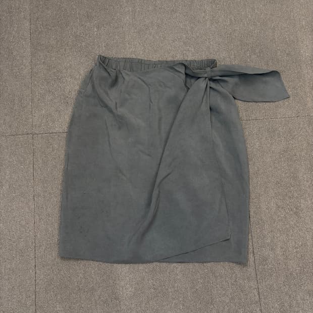A LINE ANNE KLEIN 우먼스 실크 랩 스커트