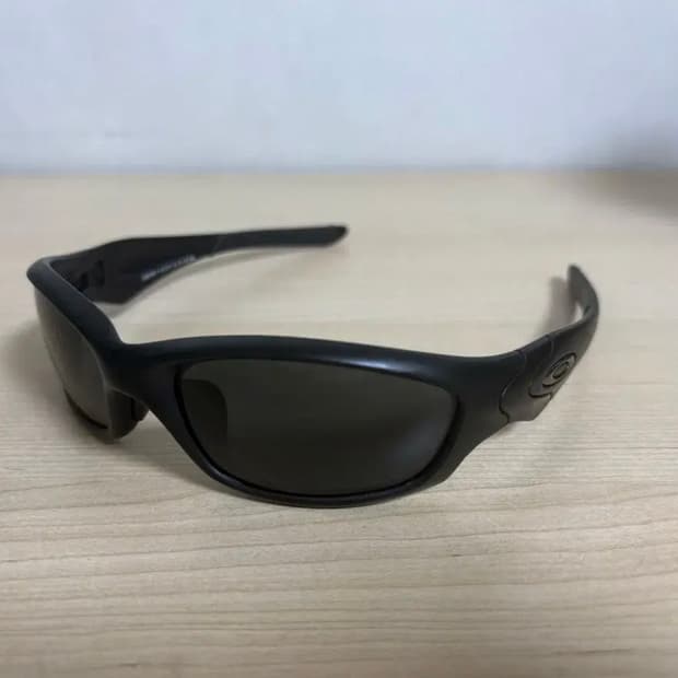 오클리 스트레이트자켓2.0