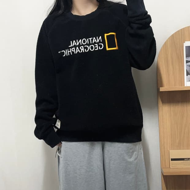 [정품] 네셔널지오그래픽 블랙 후리스 맨투맨 [ L ]