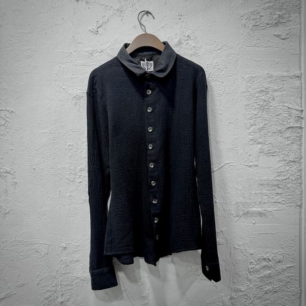 FAULTED SHOULDER CRINKLED SHIRT