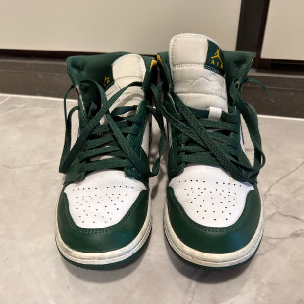 조던1 미드 소닉스 2021 260사이즈