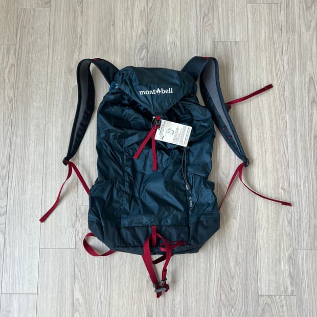 (새상품) 몽벨 버사라이트 팩 20 백팩 블루 블랙