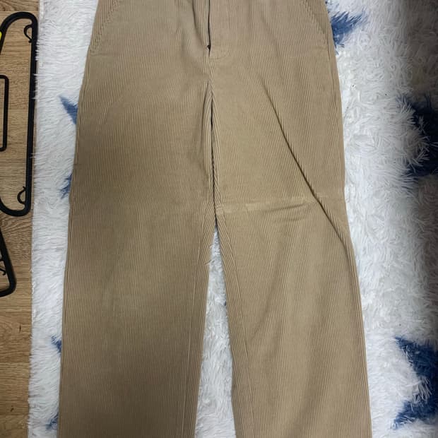 유니클로 코듀로이바지 와이드핏 