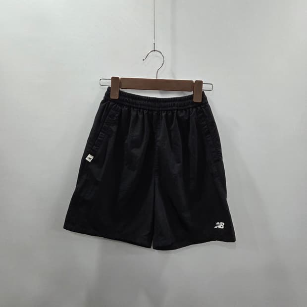 뉴발란스 키즈 나일론 반바지 블랙 140/9/10