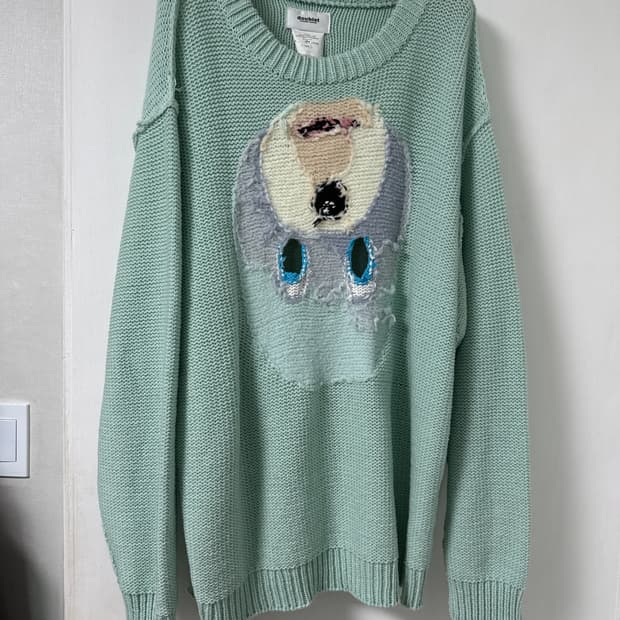 더블렛 23AW 오버핏 민트컬러 베어마스크 니트