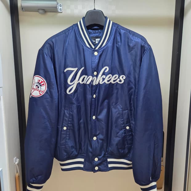 뉴에라 / 뉴욕 양키스 바시티 자켓 네이비 / 100 (L)