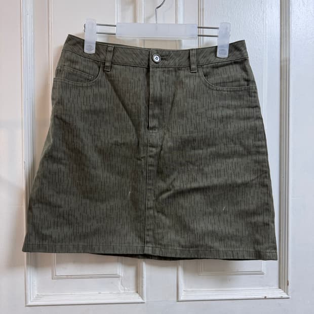 A.P.C. 카키 미니 스커트