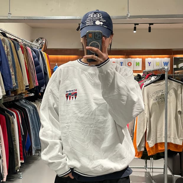 90s CARNIVAL 맨투맨 티셔츠