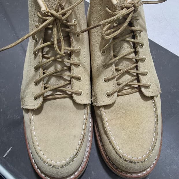 레드윙 여성 3328 7.5b사이즈(245) 판매합니다