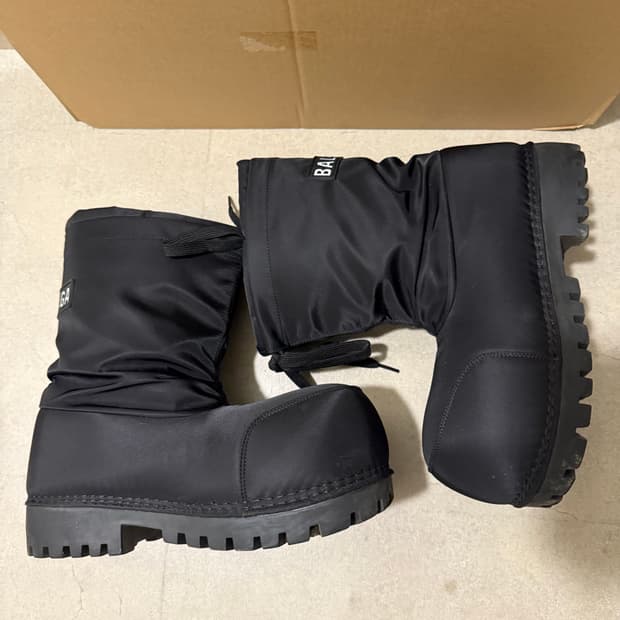 발렌시아가 알래스카 스키 부츠 41-42