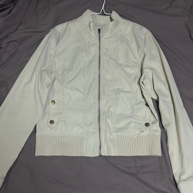 하이넥 집업 자켓 베이지