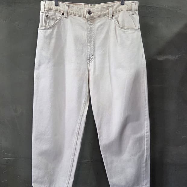 90's Levi's 550 - Orange - Made in U.S.A