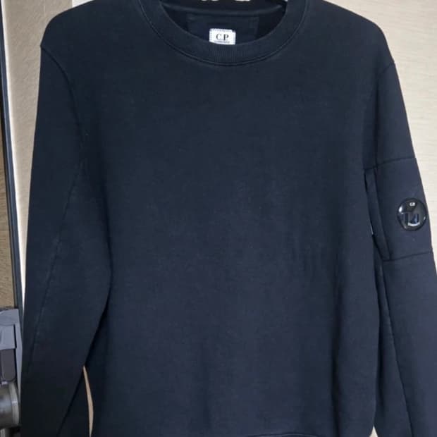 CP컴퍼니 맨투맨 m