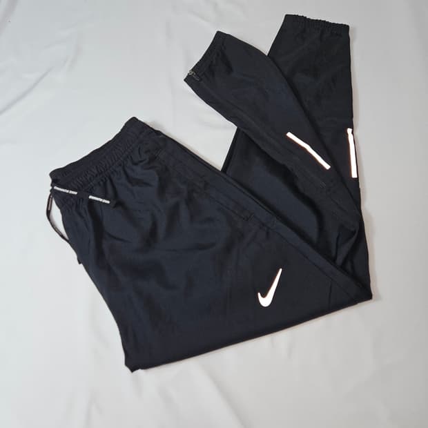 나이키 러닝 페놈팬츠 에센셜 스카치 리틀렉티브 우븐 M (거의 새상품)