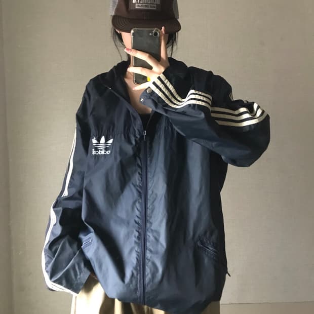 아디다스 올드스쿨 오버핏 바람막이