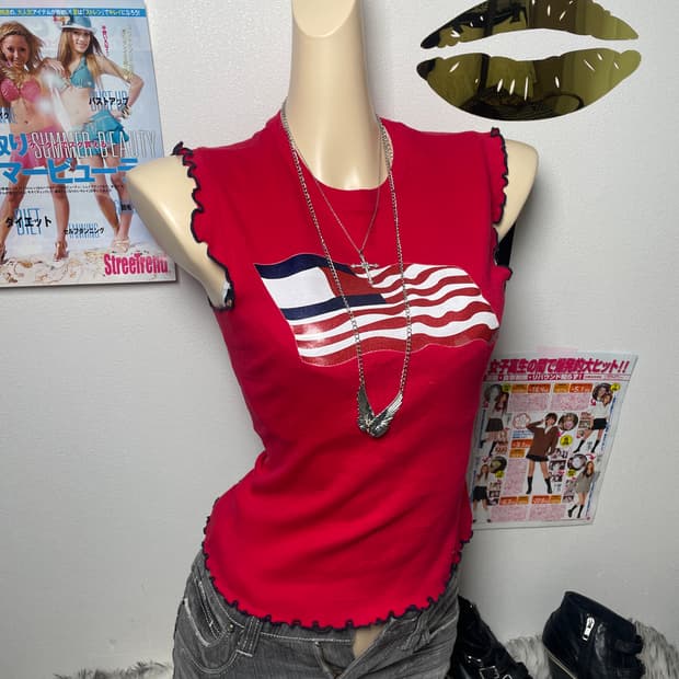 Tommy jeans 레드 프릴 슬리브리스 나시