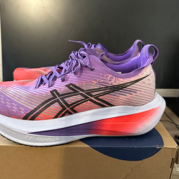 아식스 메가블라스트 260