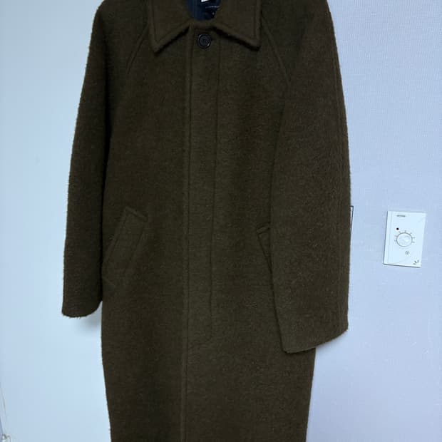 아모멘토 부클 레글런 코트