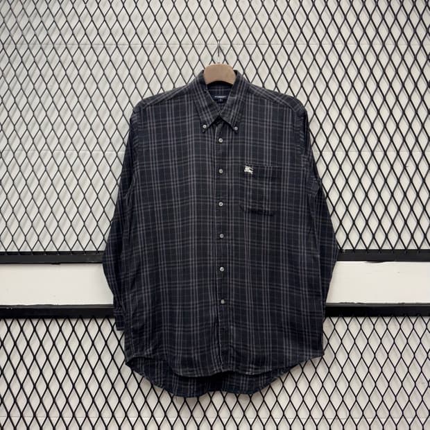 버버리 노바체크 긴팔 셔츠 기사 로고 원포켓 디테일 네이비