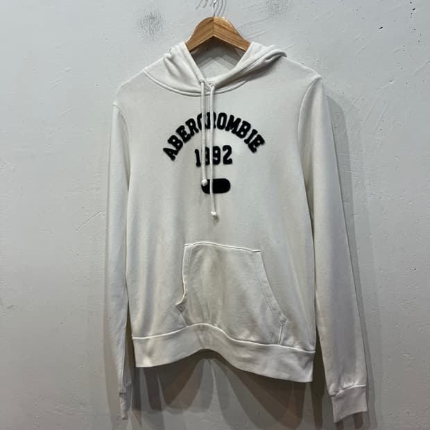 아베크롬비 아플리케 후드 화이트