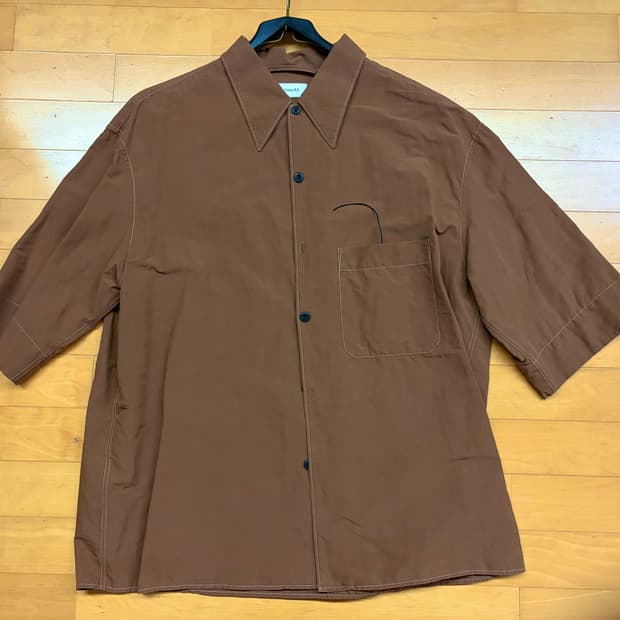 르메르 반팔셔츠