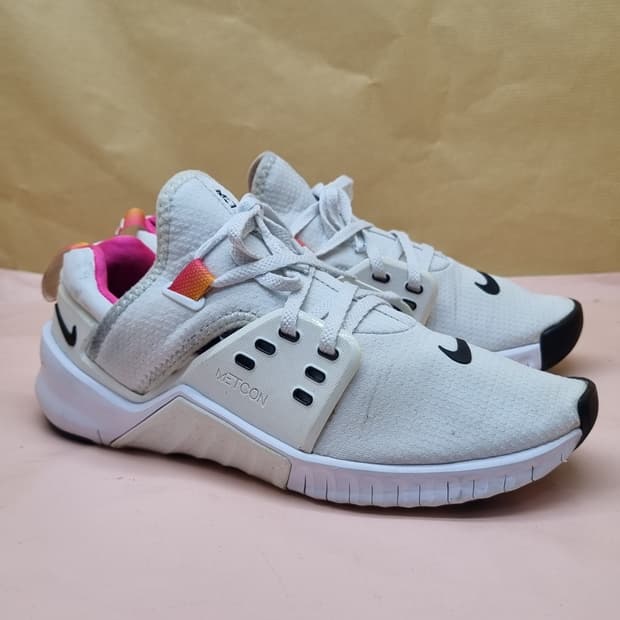 나이키 프리매트콘 크로스핏화  250