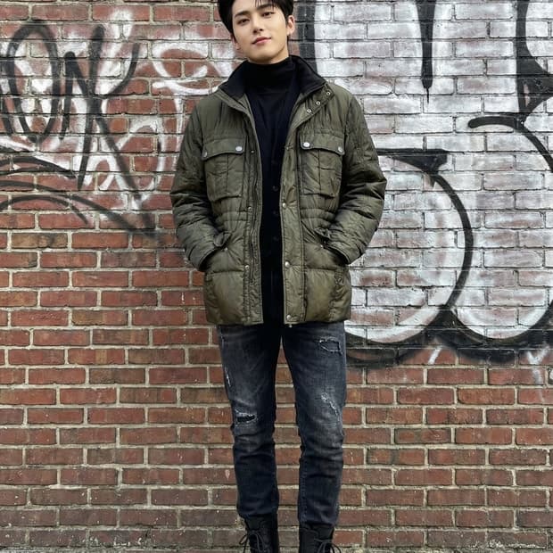 타미힐피거 카키 푸퍼 다운 패딩_L