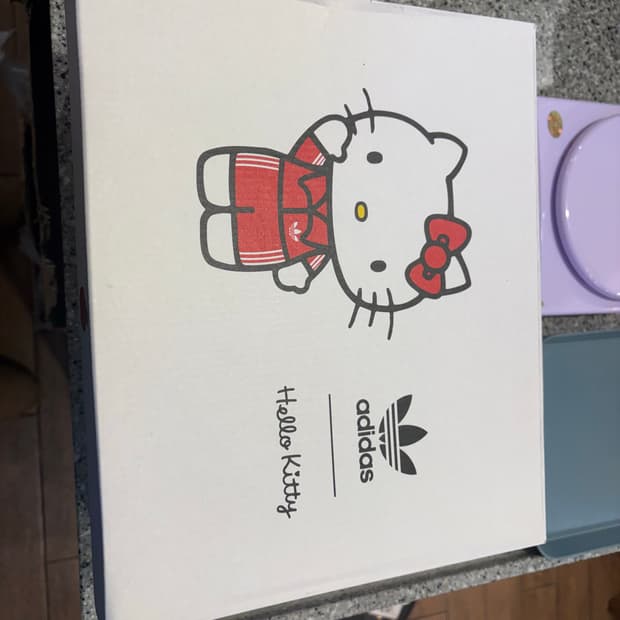 헬로키티X아디다스